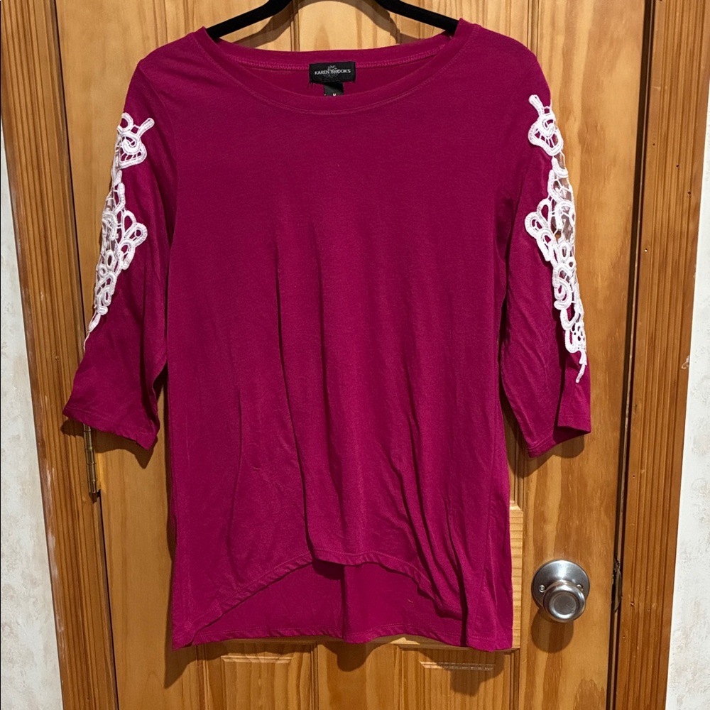 Karen Brooks Medium Magenta Lace Sleeve High-Low Top
